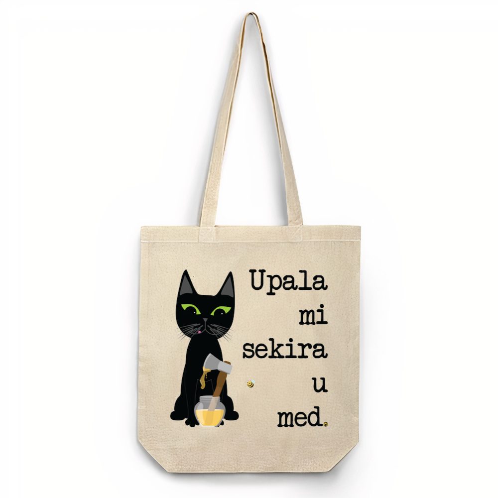 Upala mi sekira u med